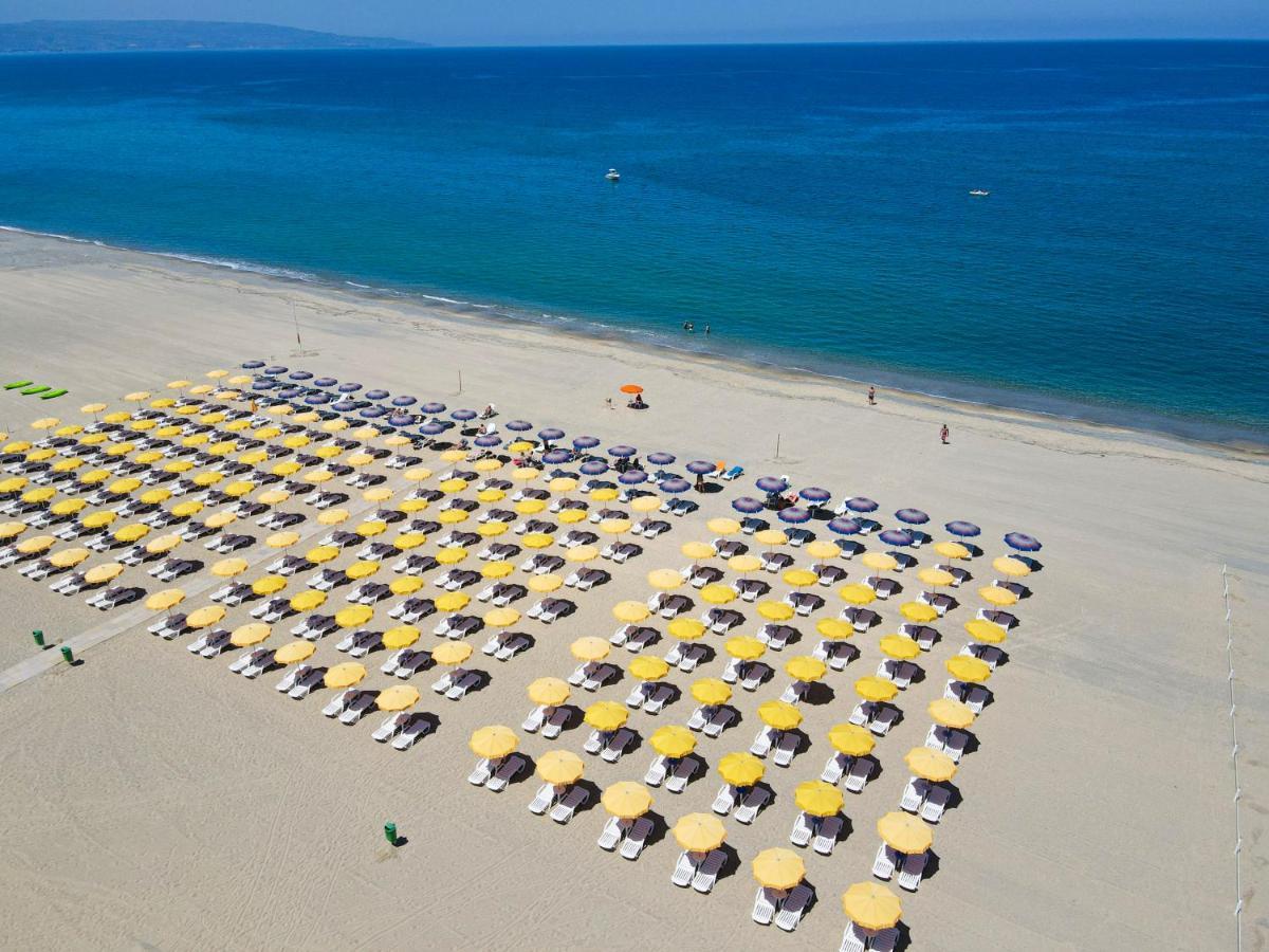 Отель Futura Club La Praya Пиццо Экстерьер фото